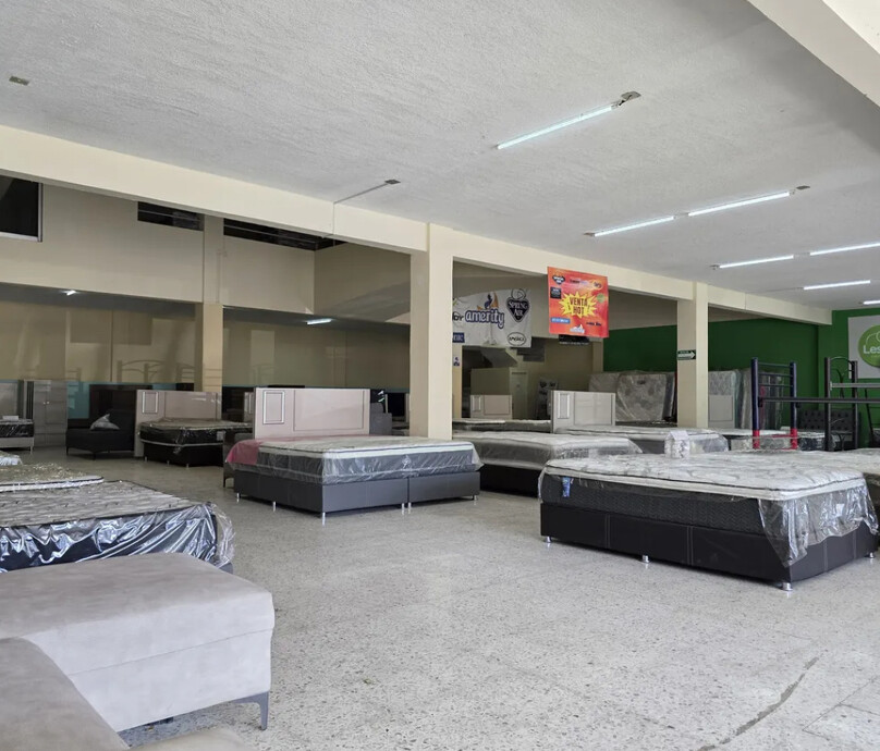 SE VENDE BODEGA COMERCIAL EN VENTA