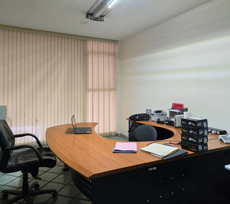 SE VENDE BODEGA COMERCIAL EN VENTA