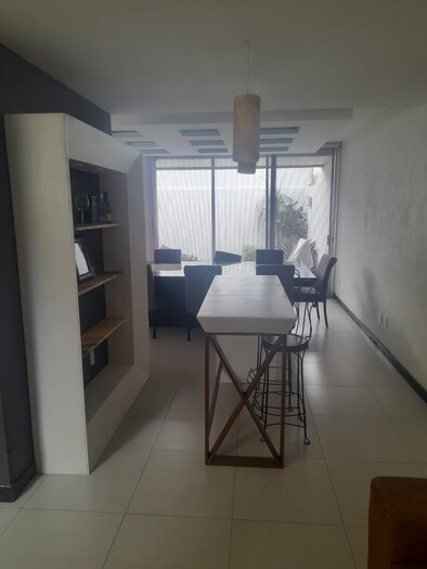 Se renta casa en Residencial Parque Virreyes