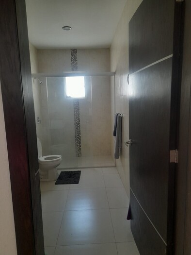 Se renta casa en Residencial Parque Virreyes