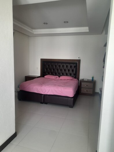 Se renta casa en Residencial Parque Virreyes