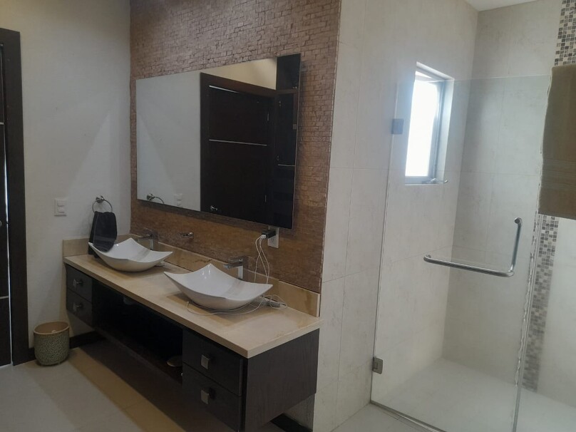 Se renta casa en Residencial Parque Virreyes