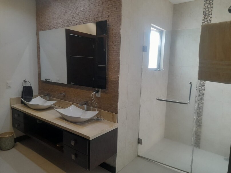 Se renta casa en Residencial Parque Virreyes