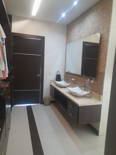 Se renta casa en Residencial Parque Virreyes