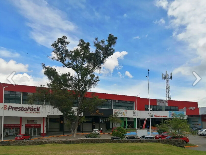 PLAZA COMERCIAL OPERANDO EN VENTA EN TERRALTA, TLAQUEPAQUE