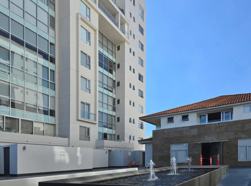 Se renta departamento en Monraz