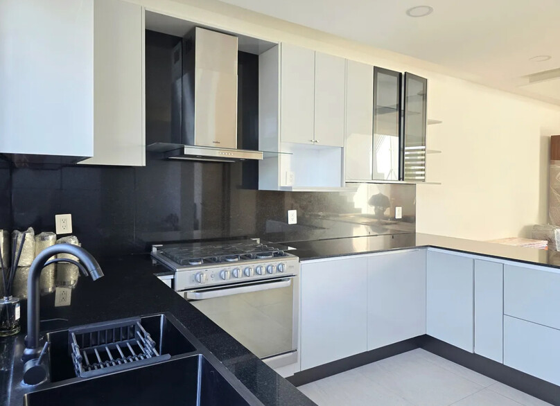 Se vende casa en Solares