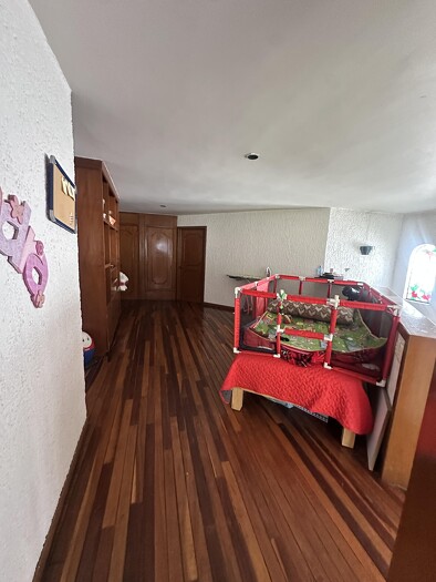 Se renta casa en Valle Real