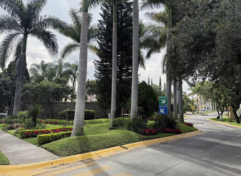 Se vendré terreno en Puerta de Hierro