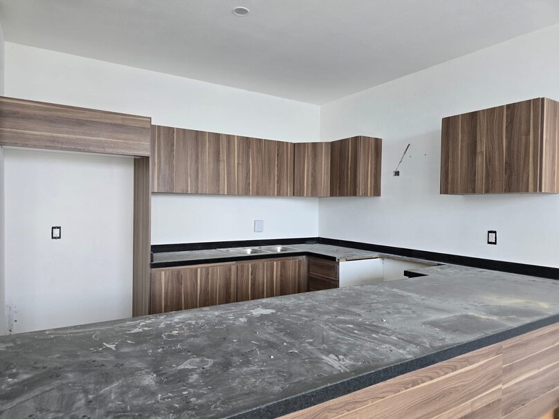 CASA A ESTRENAR EN SENDEROS DE MONTEVERDE