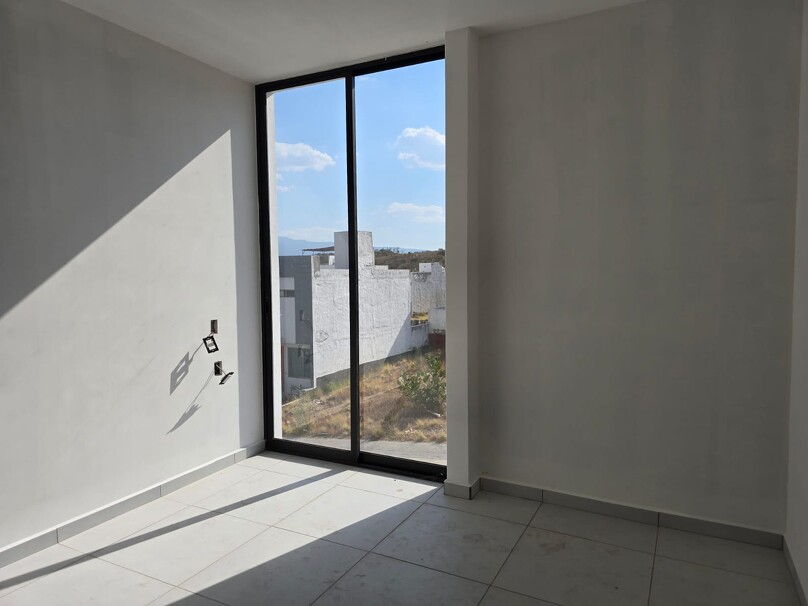 CASA A ESTRENAR EN SENDEROS DE MONTEVERDE