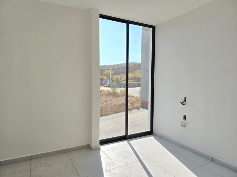 CASA A ESTRENAR EN SENDEROS DE MONTEVERDE
