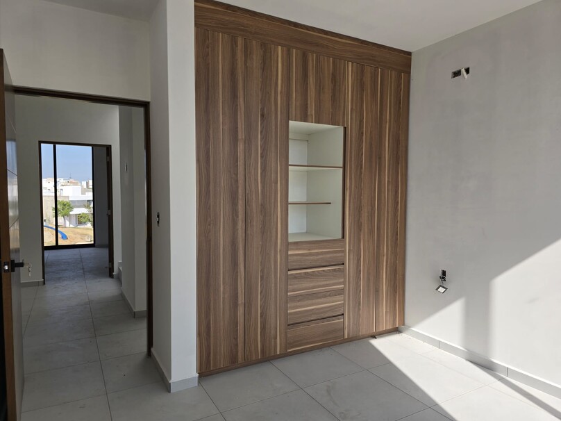 CASA A ESTRENAR EN SENDEROS DE MONTEVERDE