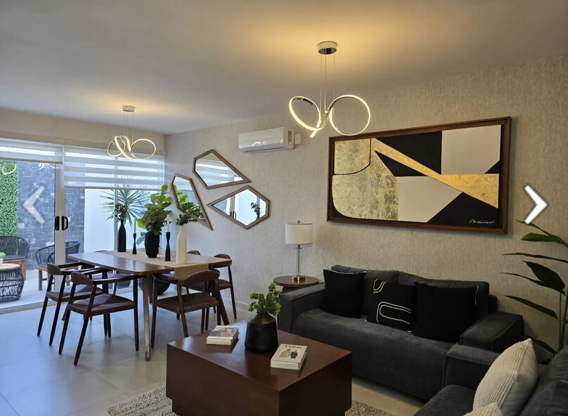 Se vende casa en Real del Sol