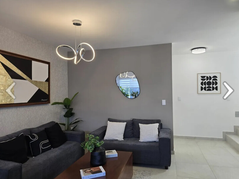 Se vende casa en Real del Sol