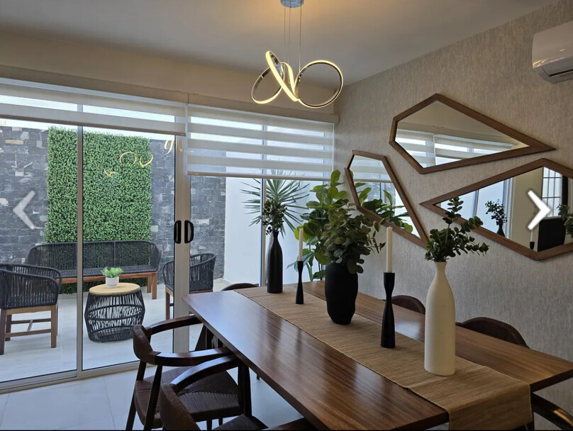 Se vende casa en Real del Sol