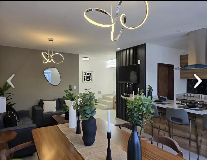 Se vende casa en Real del Sol