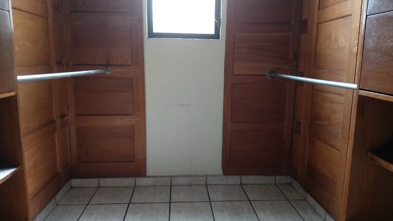 Excelente Casa en Venta en Fracc. Monraz dentro de coto