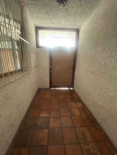 Av La Paz 1597 PLANTA ALTA