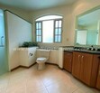 Casa en puerta de hierro