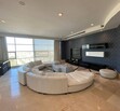 Se vende o se Renta departamento en torre titanium