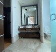 Se vende o se Renta departamento en torre titanium